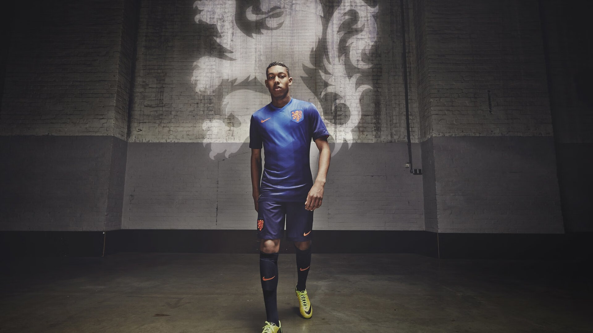 《堡垒之夜》未来都市官方赛季,创意与激战同在!